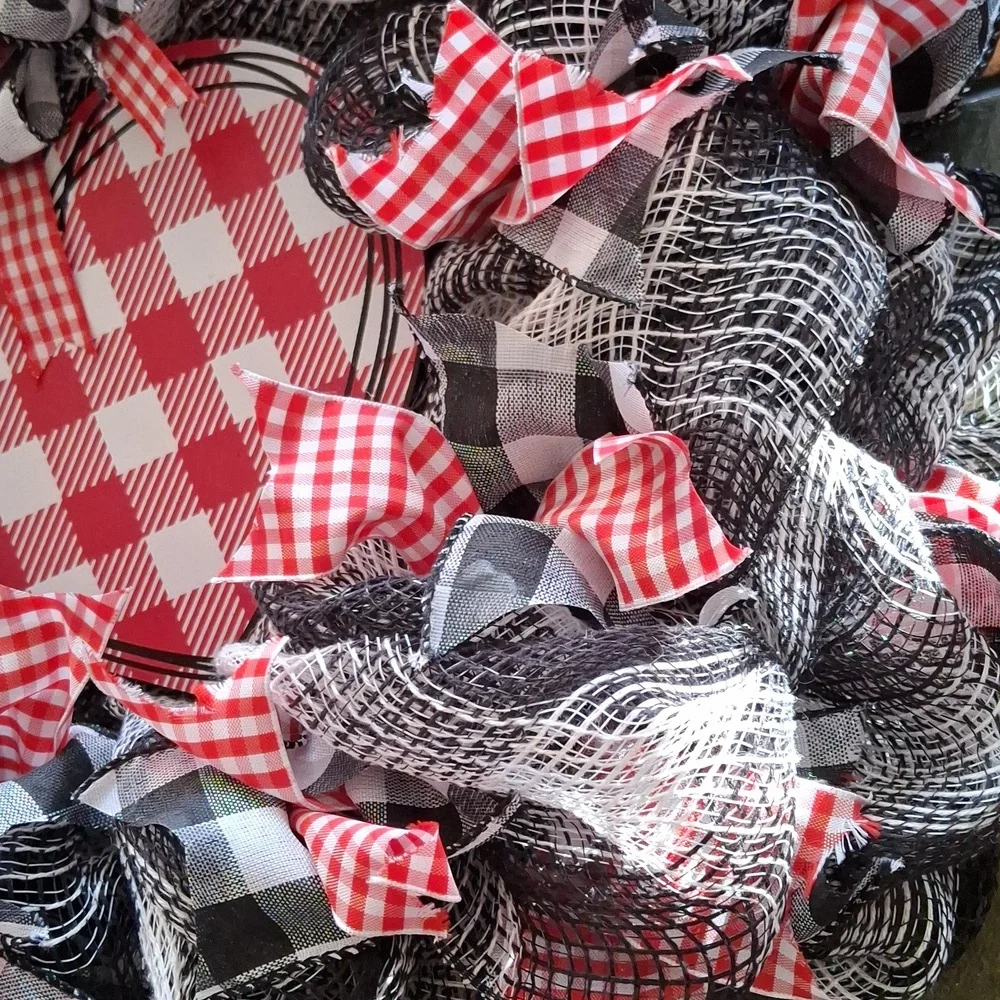 Red & Black Checkered Valentine's Day Wreath